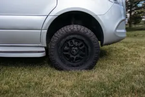 9EBxLjHAktYnvKsFQM5ollCm