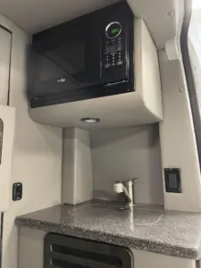 eTvssSoICW7vOzHS07SZsCke